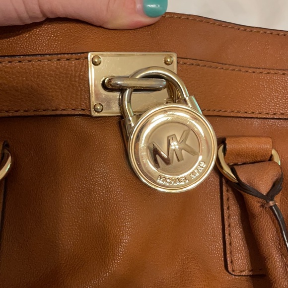 Michael Kors Carmel Hamilton large satchel - Picture 7 of 9